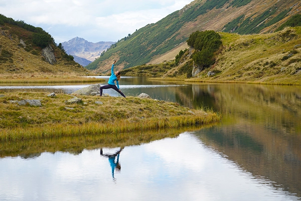 Auf dem Weg, in der Natur, zurück zu dir